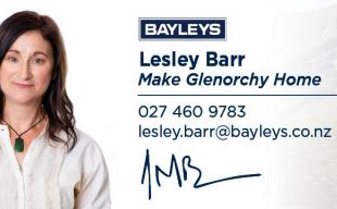 Bayleys Lesley Barr logo