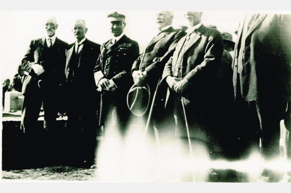 GYM Lord Jellicoe Opening of Queenstown War Memorial 1924 21 